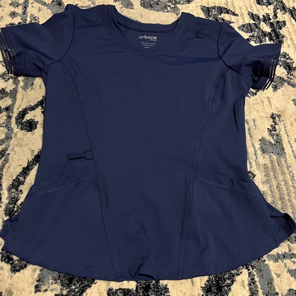 Navy Scrub top (M)